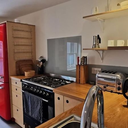 Spacious 2 Bedroom Apartment In The Heart Of Soho. Londra Dış mekan fotoğraf