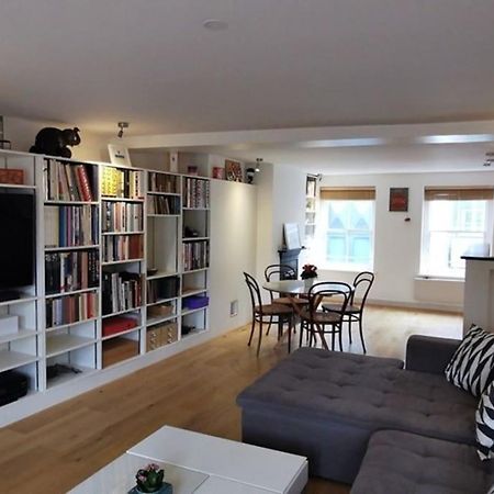 Spacious 2 Bedroom Apartment In The Heart Of Soho. Londra Dış mekan fotoğraf