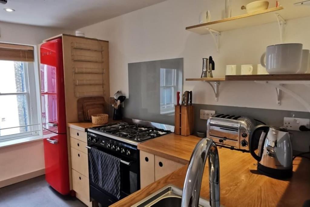 Spacious 2 Bedroom Apartment In The Heart Of Soho. Londra Dış mekan fotoğraf